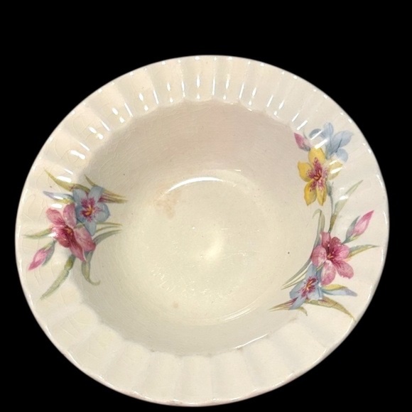 Vintage Floral Earthware China Berry Bowl - Picture 4 of 10